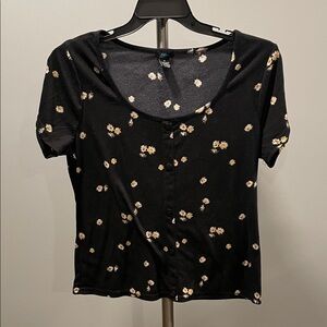 Rue21 Black Floral Button-Up Crop Top